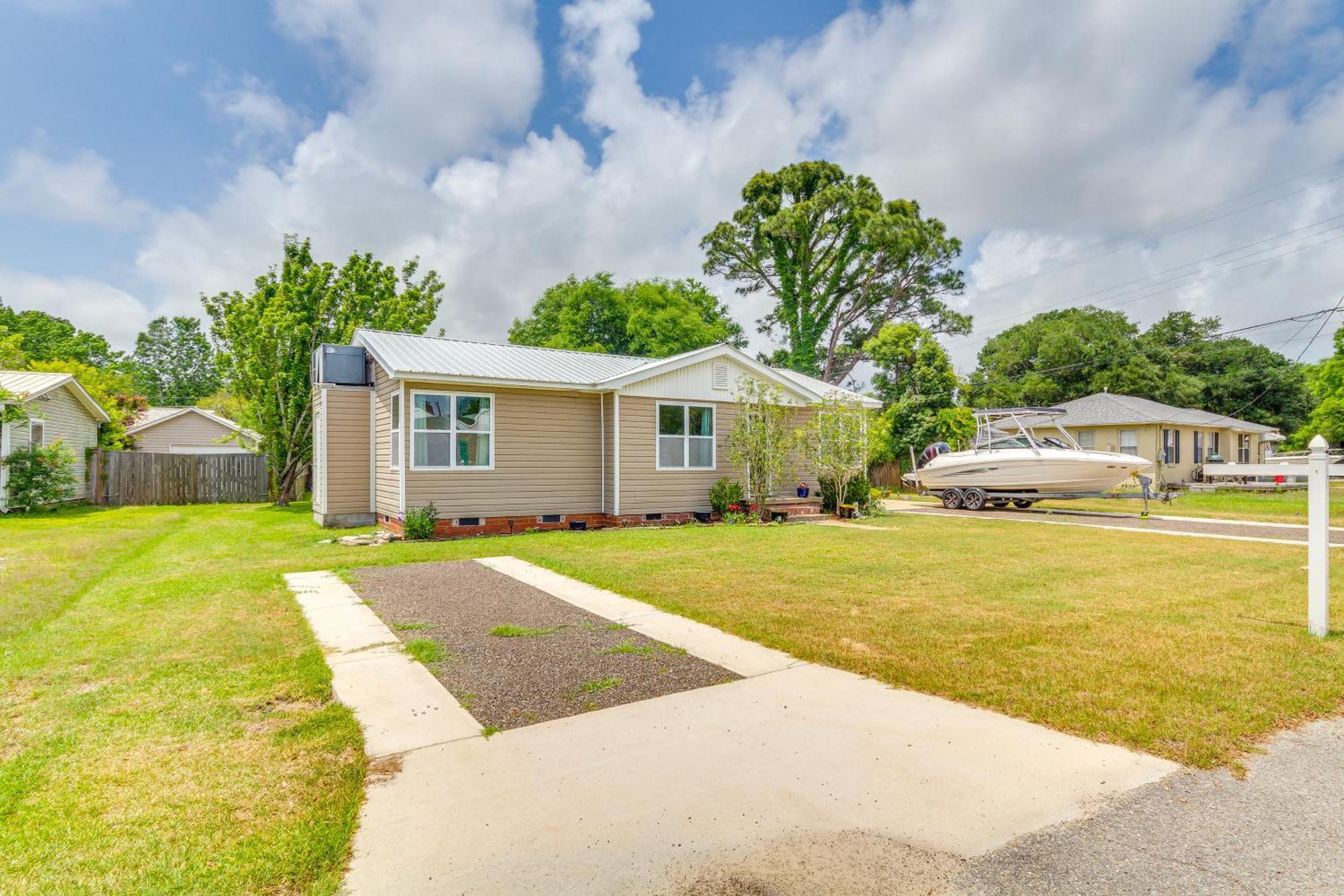 Pensacola Home With Private Spa Walk To Beach! Exterior foto